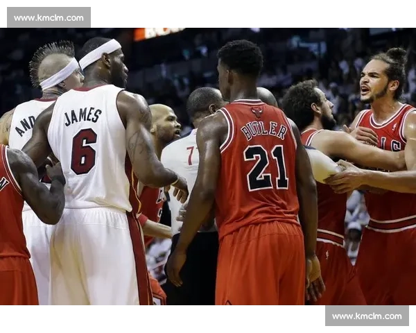 NBA热火对阵魔术焦点战全景解析攻防博弈与季后赛格局深度观察 NBA热火对阵魔术焦点战全景解析攻防博弈与季后赛格局深度观察
